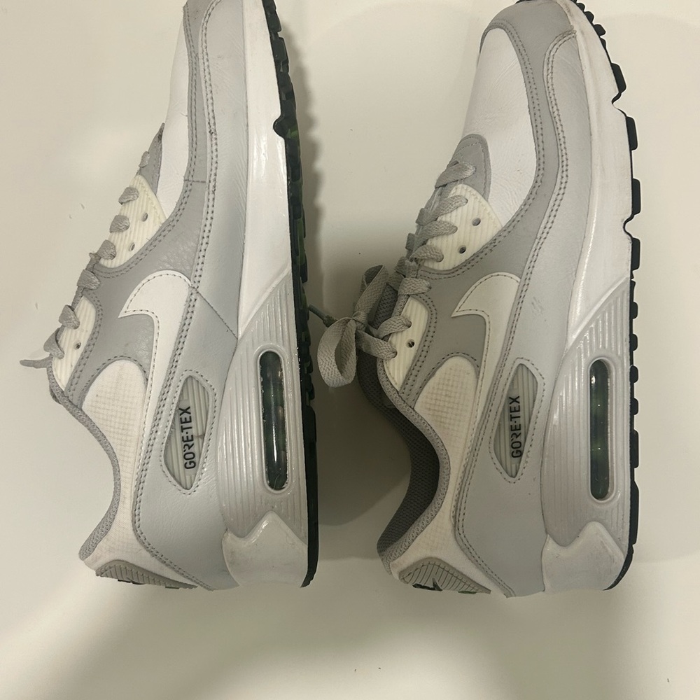 Nike Gore-Tex White and Gray Sneakers